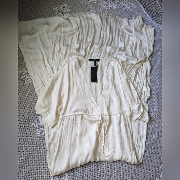 BCBGMAXAZRIA Boho Wedding Dress - Picture 3 of 6